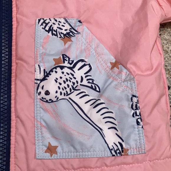 Size 3-6 mos Patagonia reversible hooded jacket - Picture 3 of 11